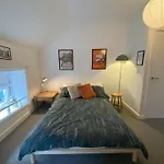 Biophilic Duplex - Family & Pet Friendly