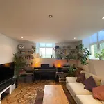 Biophilic Duplex - Family & Pet Friendly