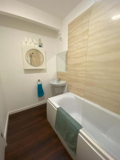 Apartment Biophilic Duplex - Family & Pet Friendly