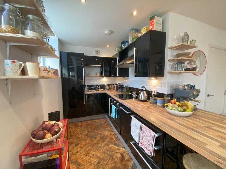 Biophilic Duplex - Family & Pet Friendly Sheffield
