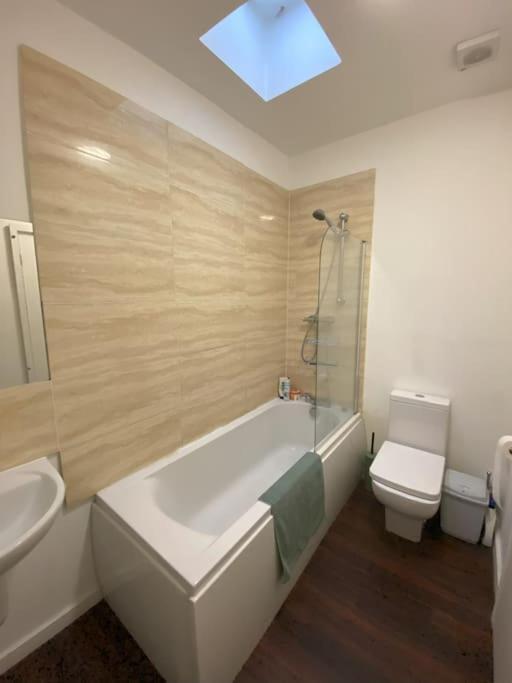 Apartment Biophilic Duplex - Family & Pet Friendly Sheffield